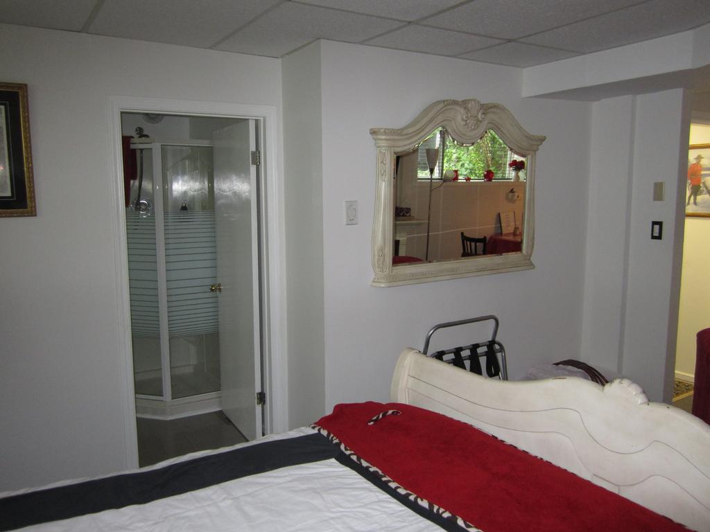 Casey'S Bed & Breakfast Whitehorse Zimmer foto