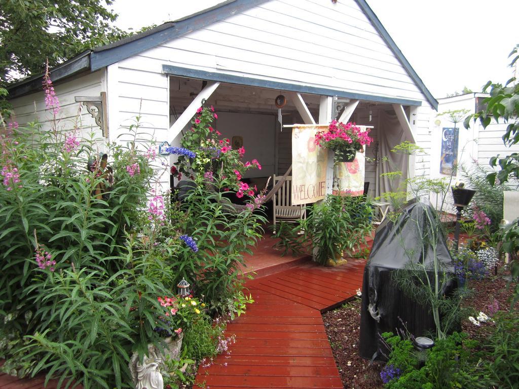 Casey'S Bed & Breakfast Whitehorse Zimmer foto