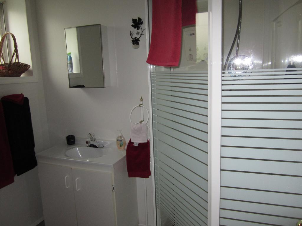 Casey'S Bed & Breakfast Whitehorse Zimmer foto