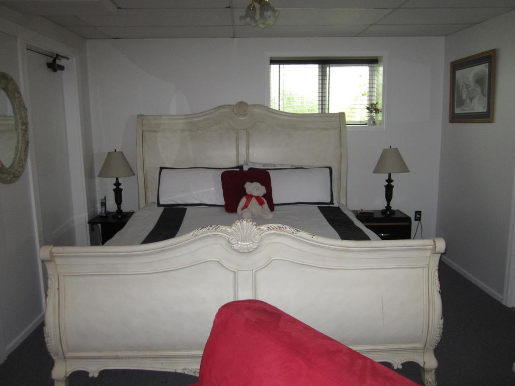 Casey'S Bed & Breakfast Whitehorse Zimmer foto