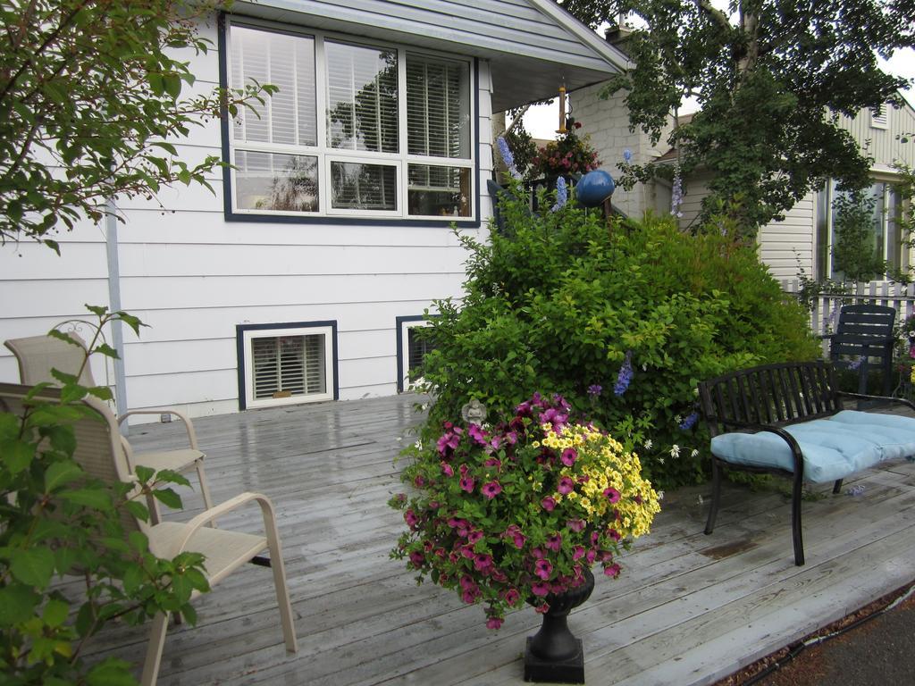 Casey'S Bed & Breakfast Whitehorse Zimmer foto