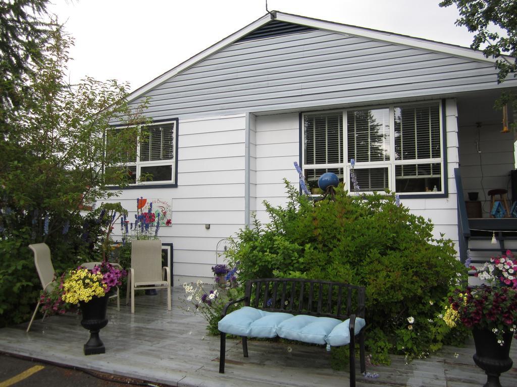 Casey'S Bed & Breakfast Whitehorse Zimmer foto
