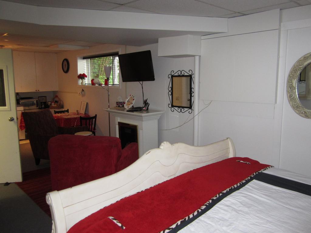 Casey'S Bed & Breakfast Whitehorse Zimmer foto